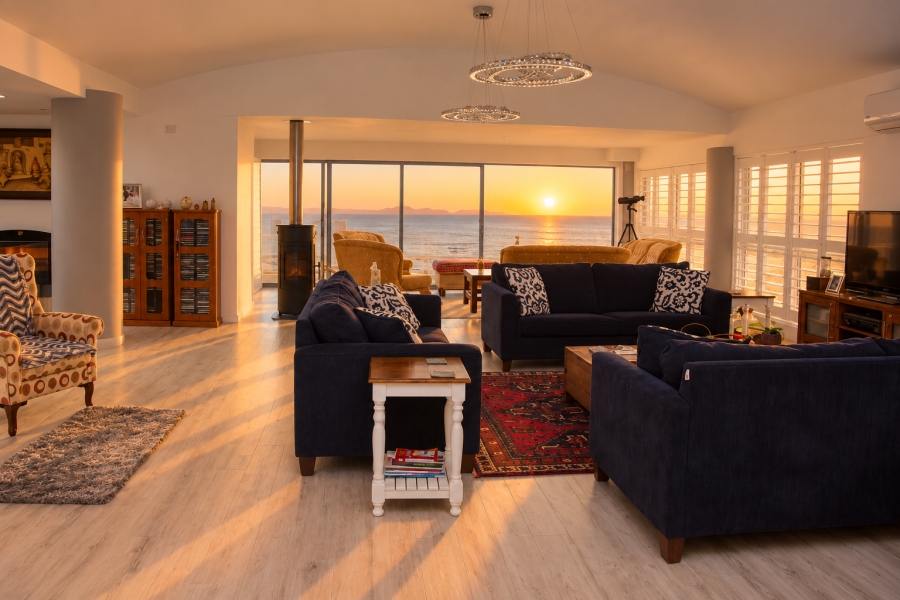4 Bedroom Property for Sale in Paradise Beach Western Cape